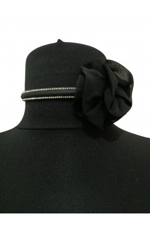 Çiçek Detaylı Taşlı Choker