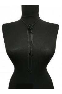 Siyah İp Çiçek kolye